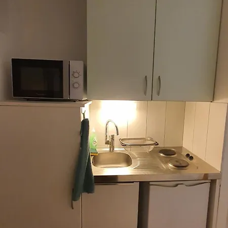Apartment Studio Charmant